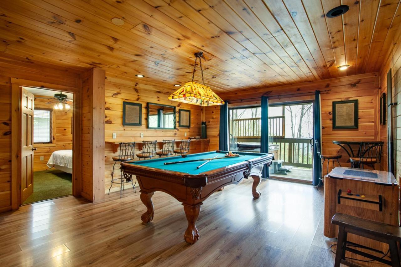 Bear Crossing Mtn View Game Room Gatlinburg Luaran gambar