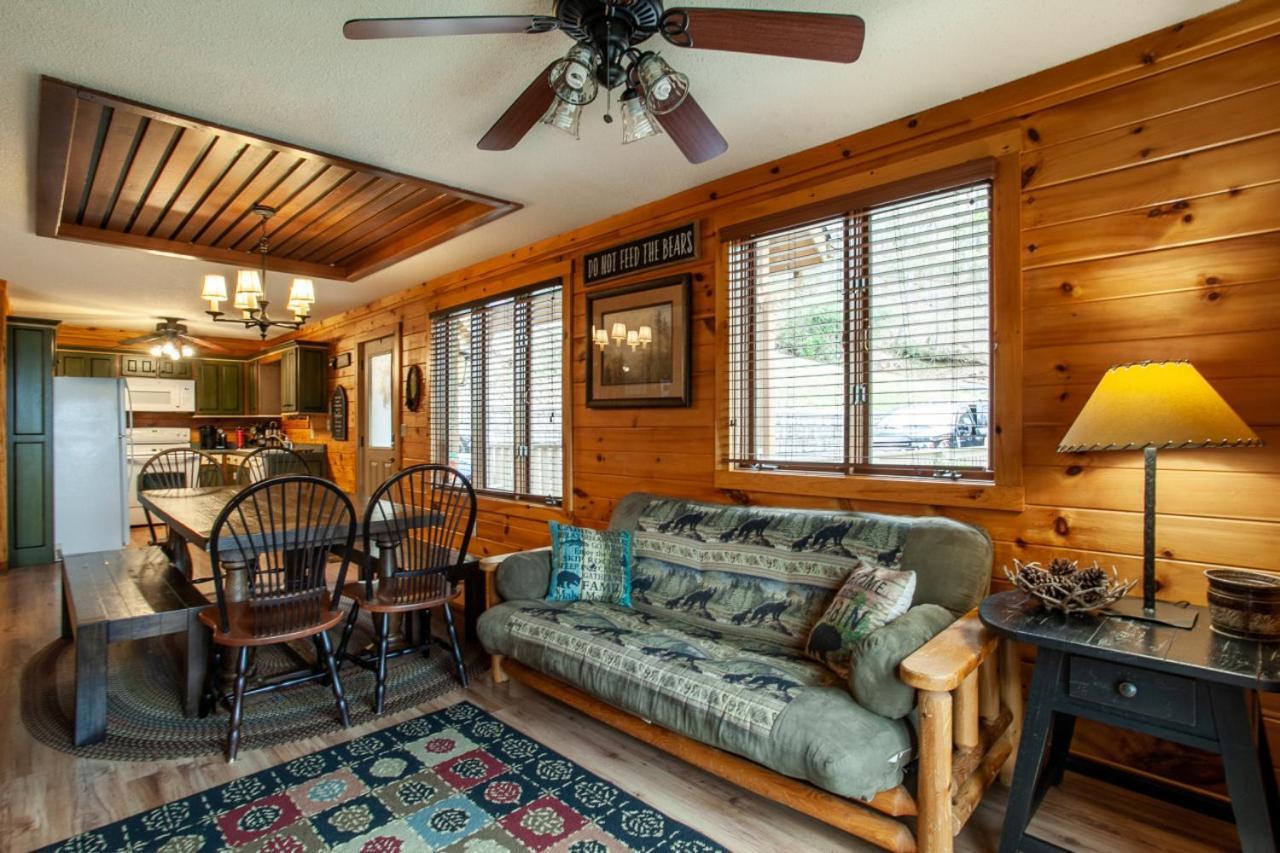 Bear Crossing Mtn View Game Room Gatlinburg Luaran gambar