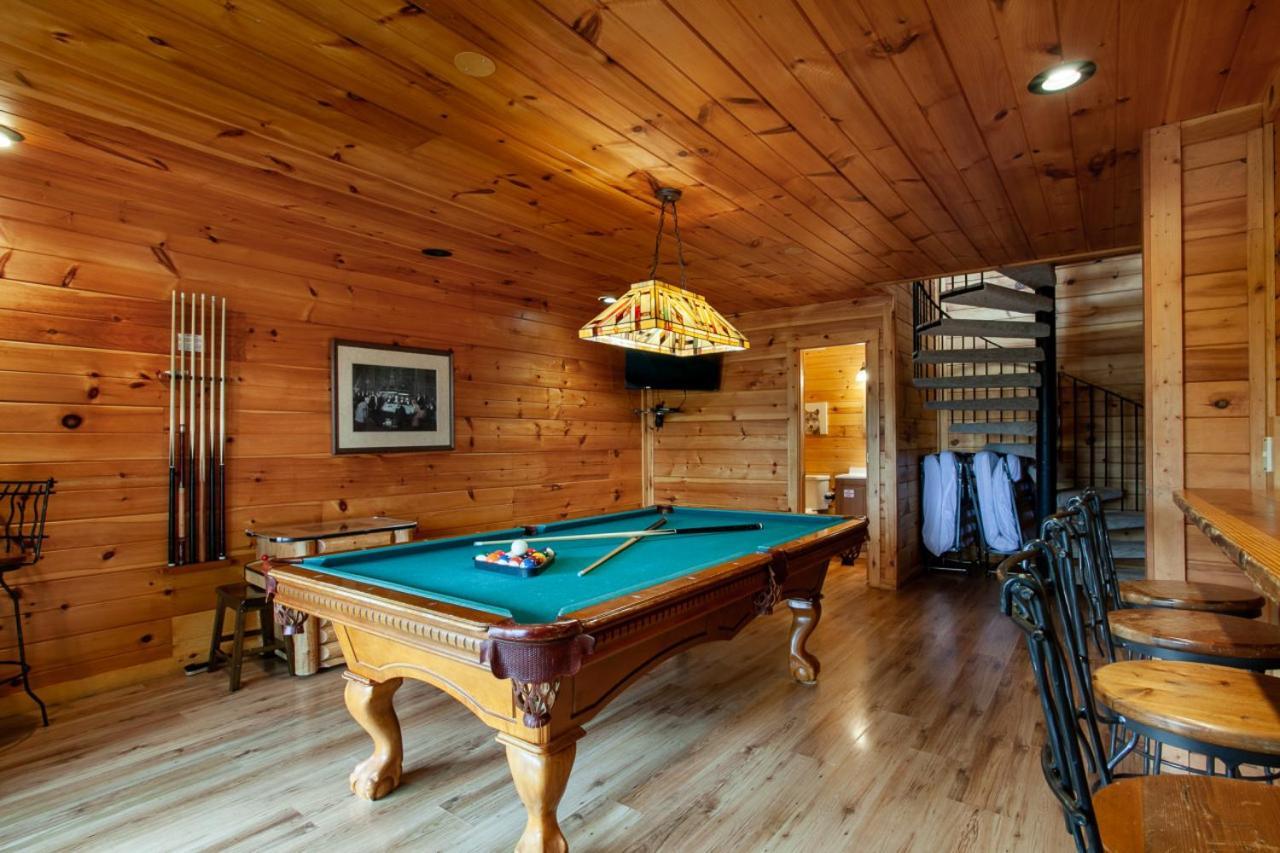 Bear Crossing Mtn View Game Room Gatlinburg Luaran gambar